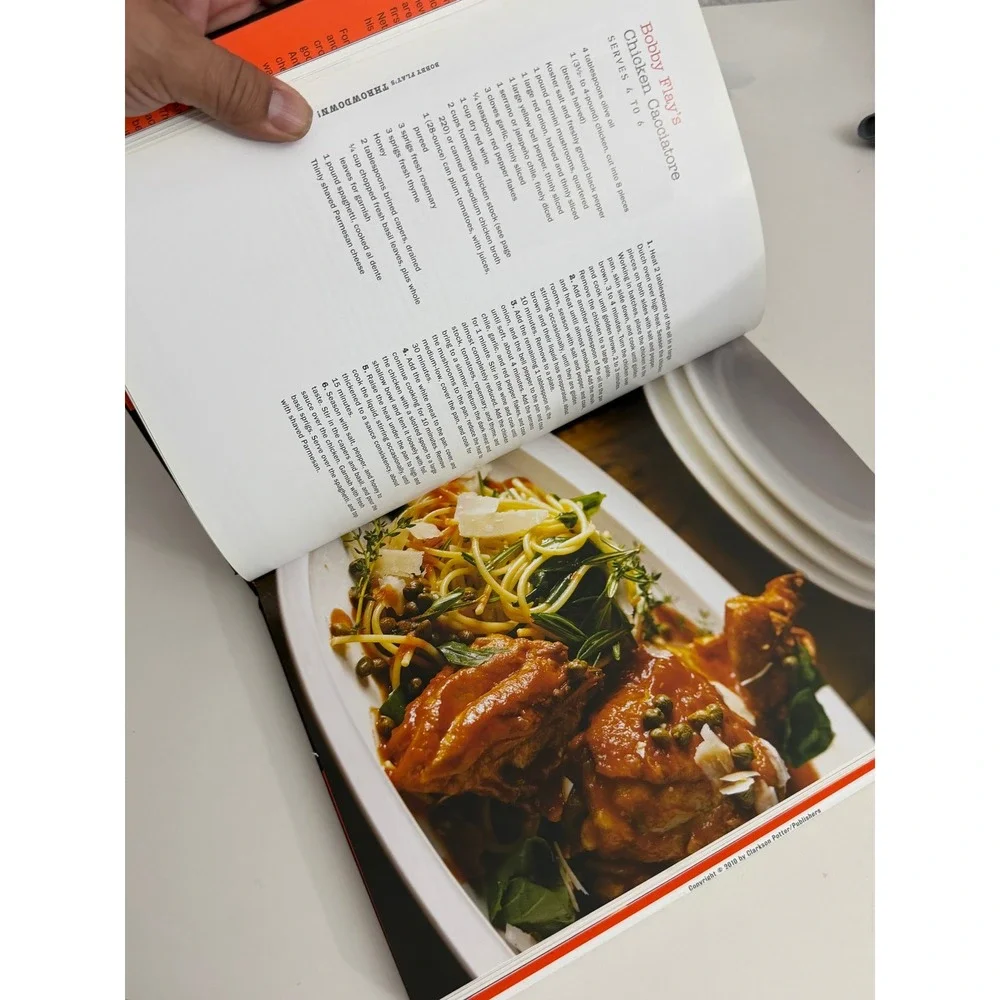 Bobby Flay's Throwdown! Cookbook Hardcover 100+ Recipes Food Network 2010 1st Ed